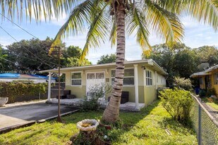 1130 NW 58th Terrace in Miami, FL - Building Photo