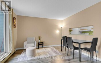 214 Viewmount Dr in Ottawa, ON - Building Photo - Building Photo