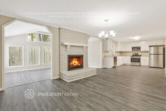 3325 Kingfisher Dr in Decatur, GA - Building Photo - Building Photo