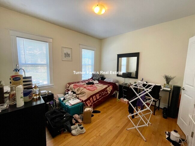 154 Magazine St, Unit 2 in Cambridge, MA - Building Photo - Building Photo