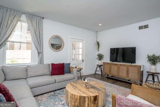 68 Peachtree Memorial Dr NW in Atlanta, GA - Building Photo - Building Photo