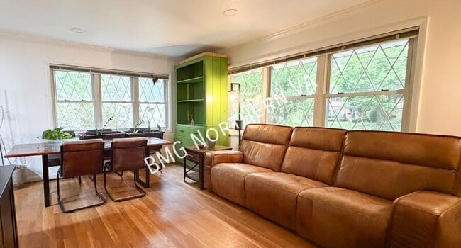 6413 Berkshire Dr in Alexandria, VA - Building Photo - Building Photo