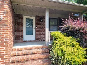 309 Sparrow Dr in Fayetteville, NC - Building Photo - Building Photo
