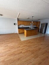 35 Park Ave, Unit 6T in Suffern, NY - Foto de edificio - Building Photo