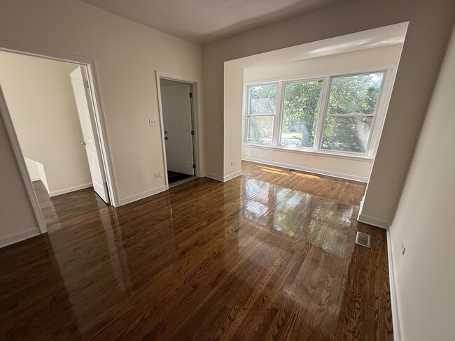 411 N Hamlin Ave in Chicago, IL - Building Photo - Building Photo