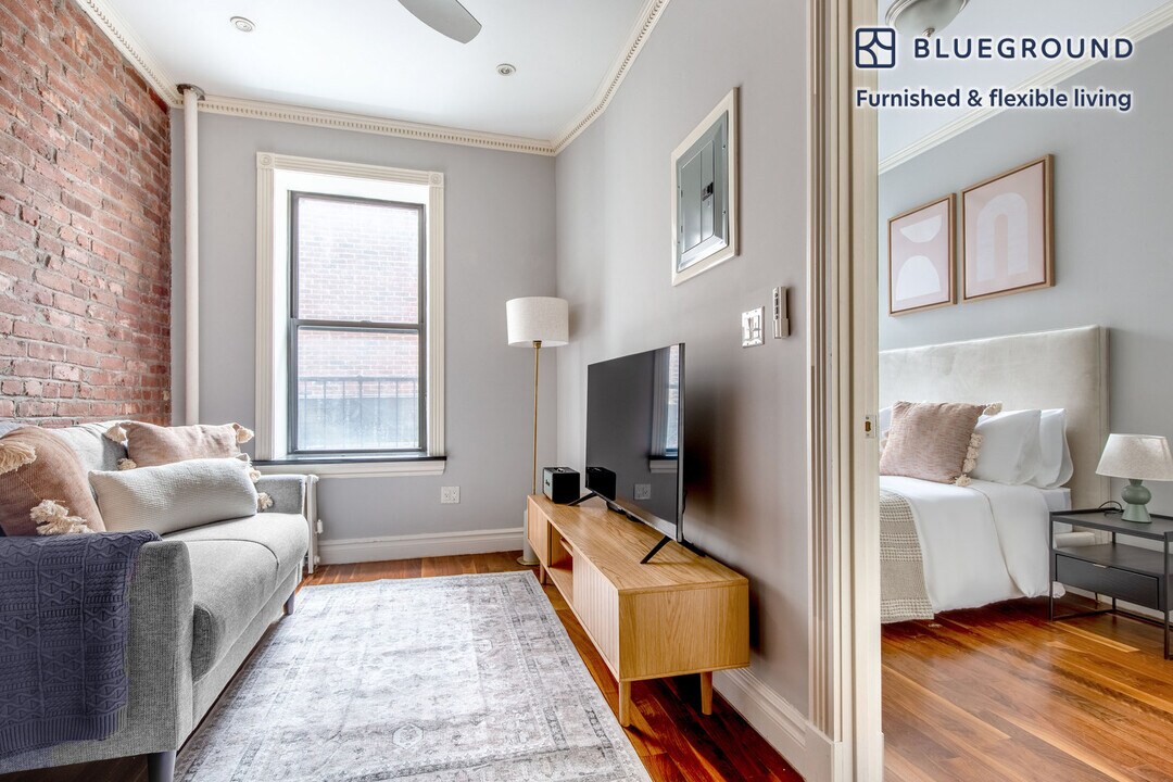 20 Prince St in New York, NY - Building Photo