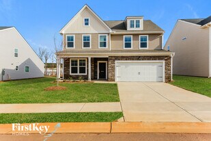 608 Okame Ct in Greer, SC - Building Photo