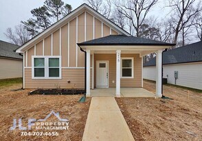 215 Division Ave in Salisbury, NC - Building Photo