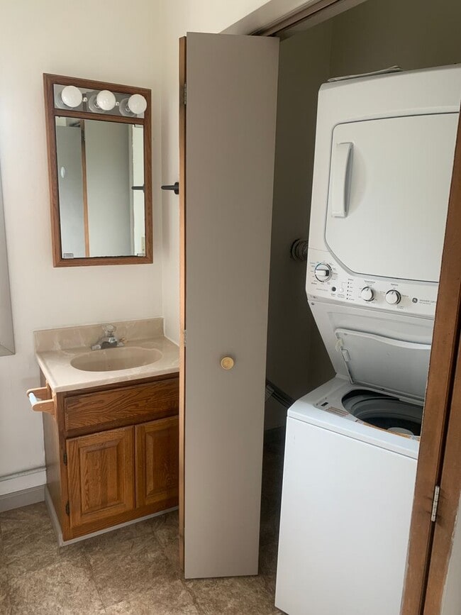 property at 115 E Lincoln Ave