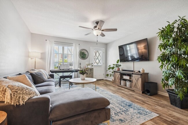 property at 3338 W Wyoming Cir