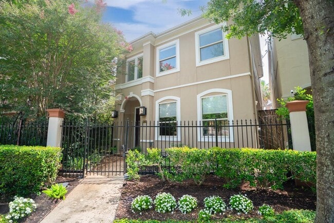 property at 5512 Val Verde St