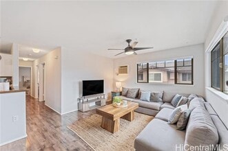 91-1015-1015 Kamaaha Ave in Kapolei, HI - Building Photo - Building Photo