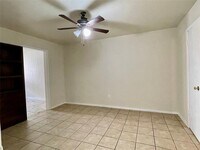 7518 Log Cradle Dr photo'