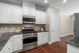 719 Transom View Way in Cary, NC - Building Photo - Building Photo