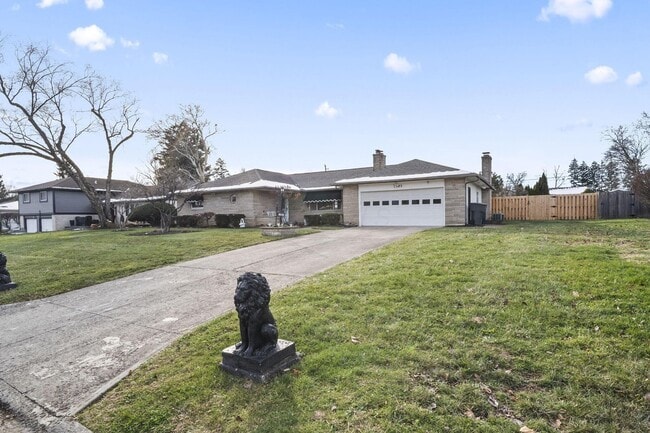 1585 Peace Pl in Columbus, OH - Building Photo - Building Photo