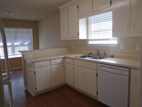 140 Cannon Dr in Fayetteville, GA - Building Photo - Building Photo