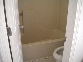 12 Scenic Ct, Unit 4 in Branson, MO - Building Photo - Building Photo