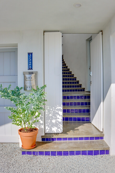 3521 Union St, Unit Greek-Inspired Guesthouse in San Diego, CA - Building Photo