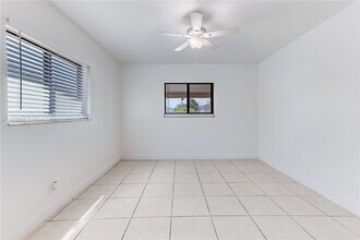 821 NW 41st St in Fort Lauderdale, FL - Building Photo - Building Photo