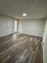 1833 Pelican Dr N in Azle, TX - Foto de edificio - Building Photo