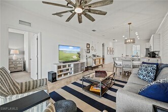 43000 Greenway Blvd, Unit 143 in Punta Gorda, FL - Foto de edificio - Building Photo