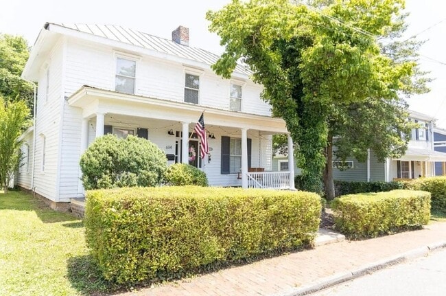 property at 614 Norwood St