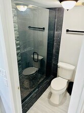 15125 Parkside Dr, Unit 202 #6 in Ft. Myers, FL - Foto de edificio - Building Photo
