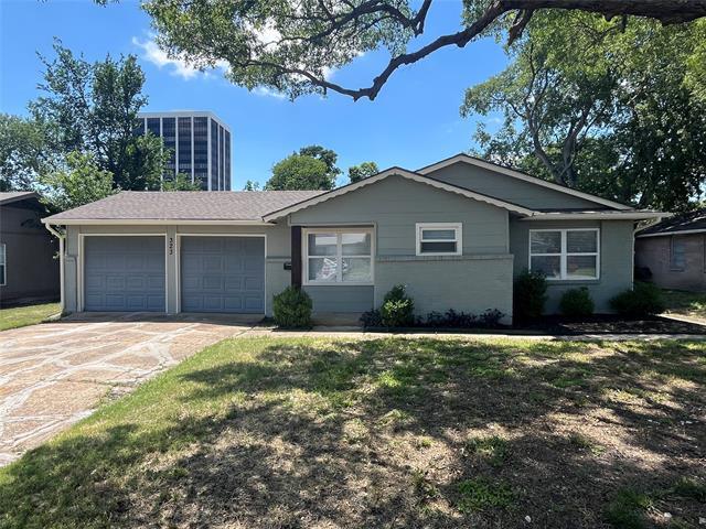 323 N Cottonwood Dr