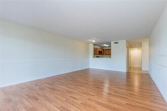13917 Fairway Island Dr in Orlando, FL - Building Photo - Building Photo