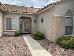 2609 Arimo Dr in Henderson, NV - Foto de edificio - Building Photo