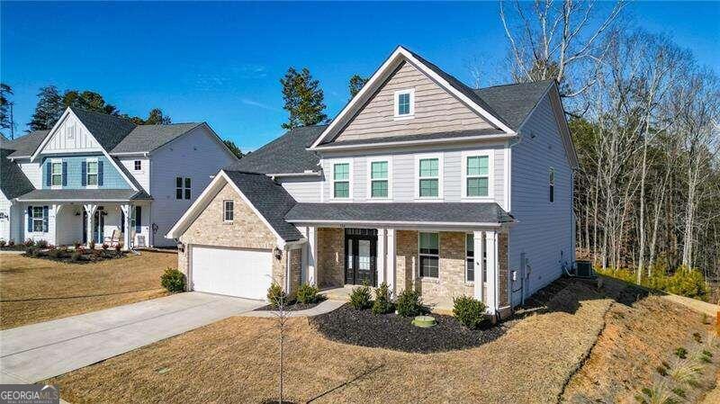 156 Greenbrier Way in Canton, GA - Building Photo