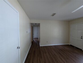 1714 NW 38th St in Gainesville, FL - Building Photo - Building Photo