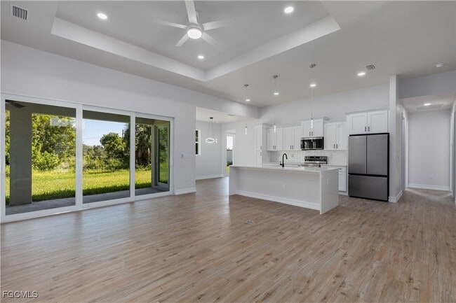 property at 521 NW 5th St