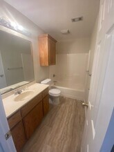 503 Murdock St in Collinsville, TX - Foto de edificio - Building Photo