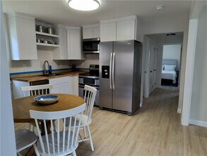 10 Reardon Dr in Middletown, RI - Building Photo - Building Photo