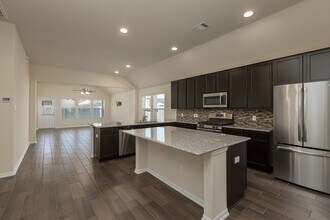 17811 Wooded Bend Path in Atascocita, TX - Building Photo - Building Photo