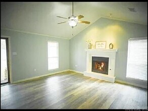 15 Kingspark Dr in Maumelle, AR - Building Photo - Building Photo