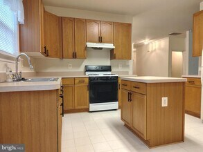 444 Delaware Rd in Frederick, MD - Building Photo - Building Photo