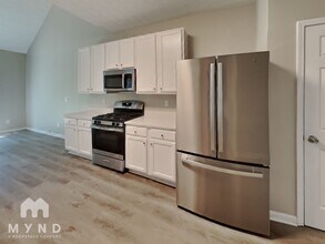 7877 Collinswood Ct in Jonesboro, GA - Building Photo - Building Photo