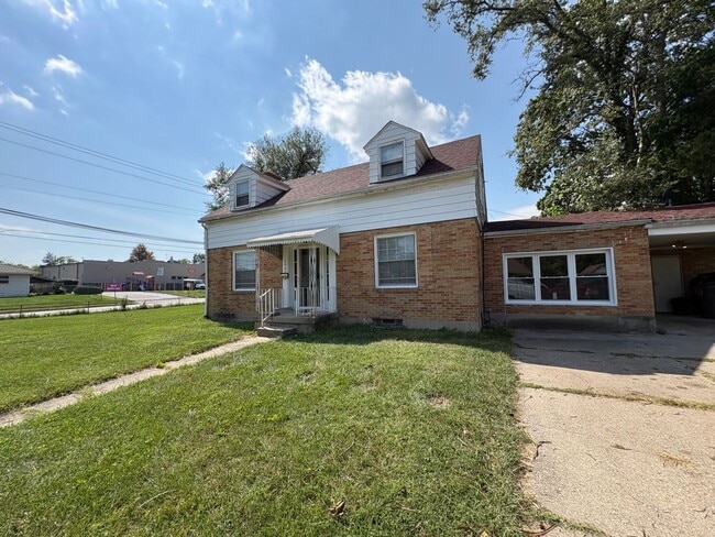 property at 2401 Rugby Rd