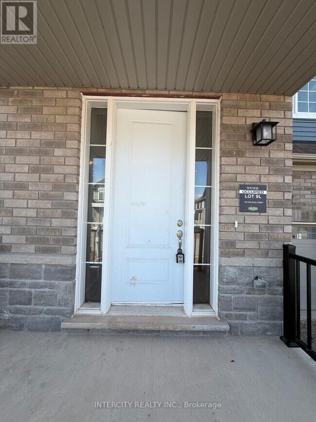 124 Molozzi St in Erin, ON - Building Photo - Building Photo
