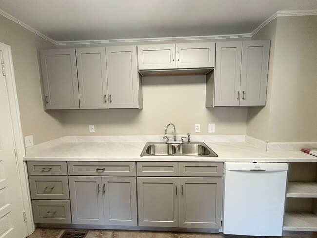 3800 Capers Ave in Columbia, SC - Building Photo - Building Photo