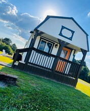 Karagan Cottage & Hudson's Boat House in Cullman, AL - Building Photo - Building Photo