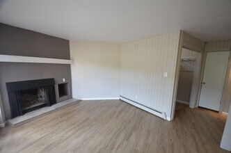 1307 Broken Lance Dr-Unit -Downstairs in Breckenridge, CO - Building Photo - Building Photo