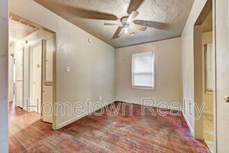 410 E Steed Dr in Midwest City, OK - Building Photo - Building Photo