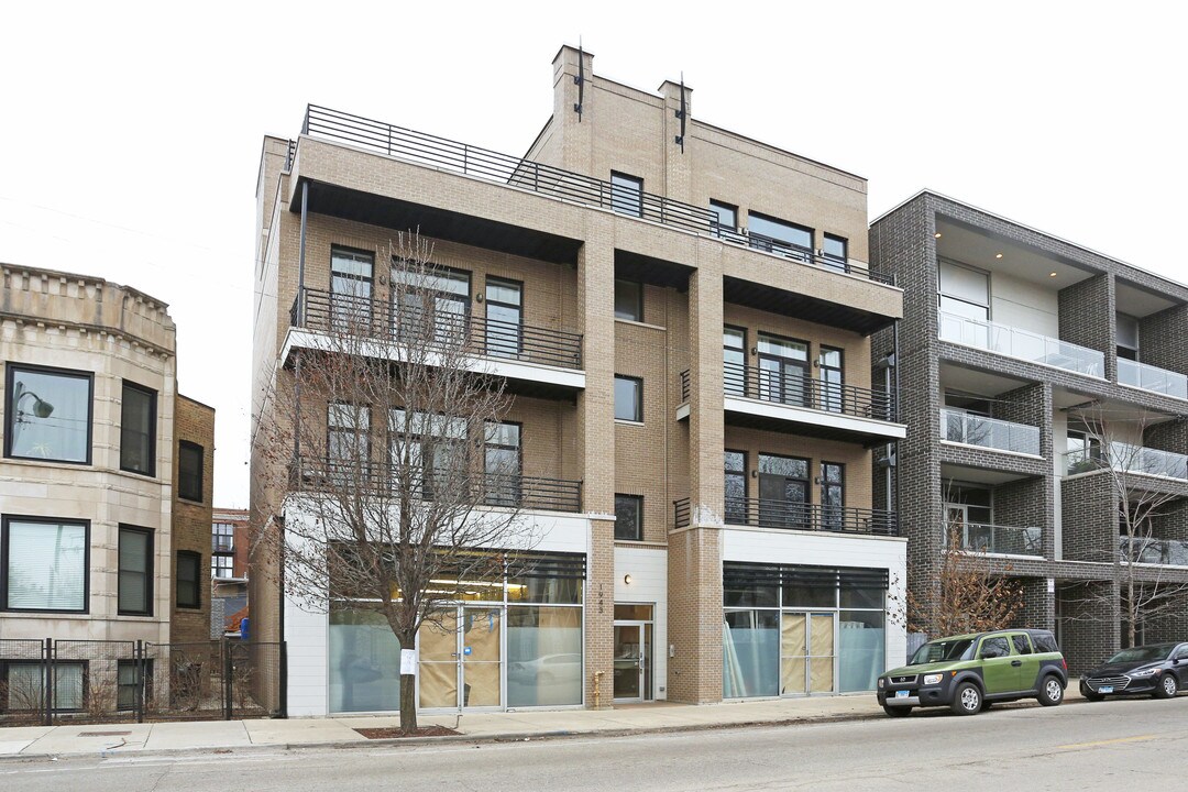 1935-1943 N California Ave in Chicago, IL - Building Photo
