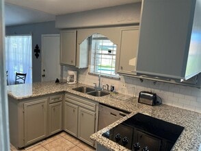 222 Wickhamford Way in Houston, TX - Building Photo - Building Photo