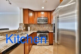 8889 Caminito Plaza Centro, Unit 7319 in San Diego, CA - Building Photo