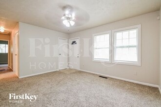 8277 Dunellen Ln in Jonesboro, GA - Building Photo - Building Photo