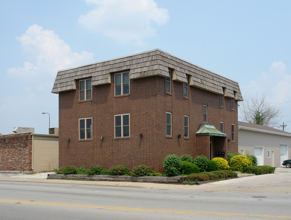 3411 Chicago Rd in Steger, IL - Building Photo